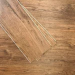 Piso Flotante Frigg Vision Nogal 8 mm HDF Simil Madera Alto Tránsito Click 2.71 m² Caja