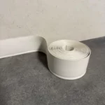 Zócalo Sanitario Plano Blanco Hueso CleanBase Frigg 6.5 cm 30m - Image 3