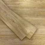 Piso Vinílico Pegable Glubase Listón Napol 2 mm LVT Tránsito Comercial Frigg 5.02m²
